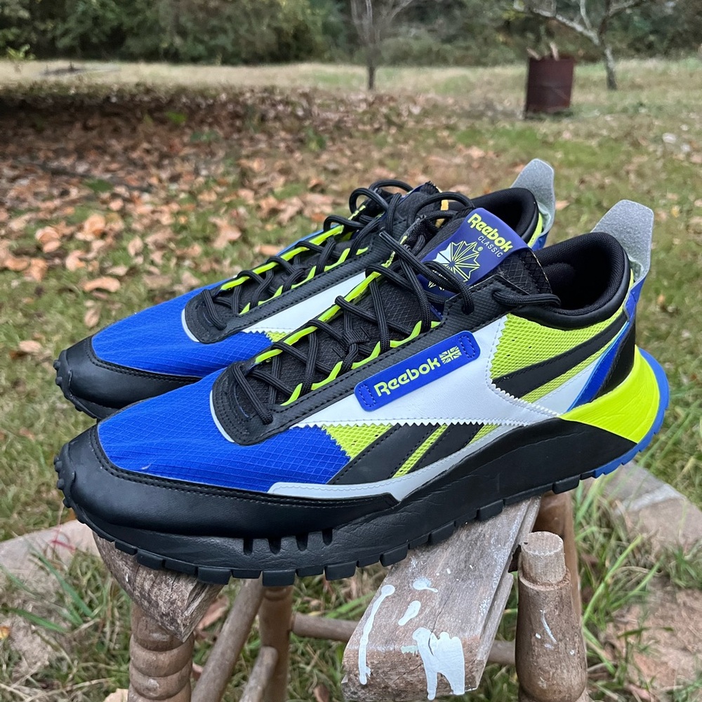 Reebok Men's Blue and Black Athletic Shoes